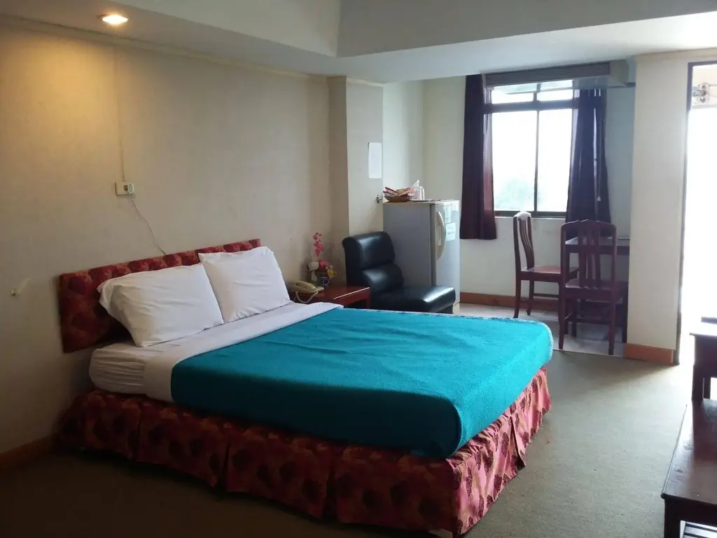 Бангкок: Donmuang Mansion