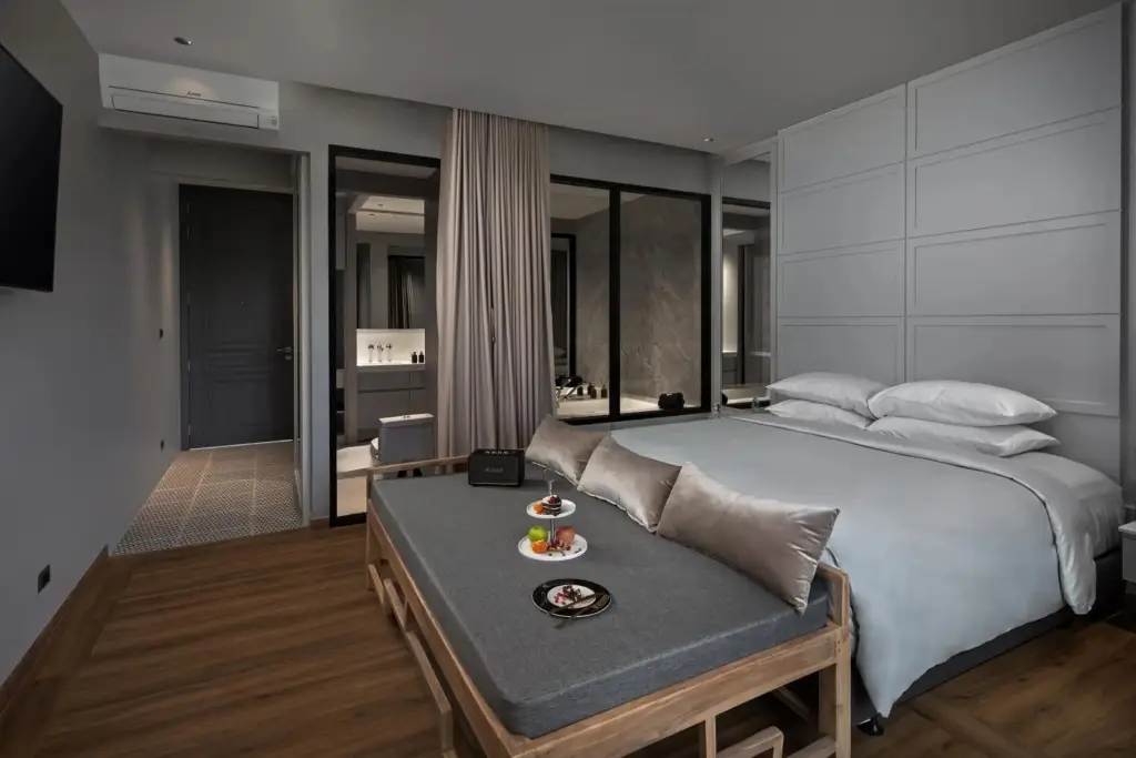 carousel image 3