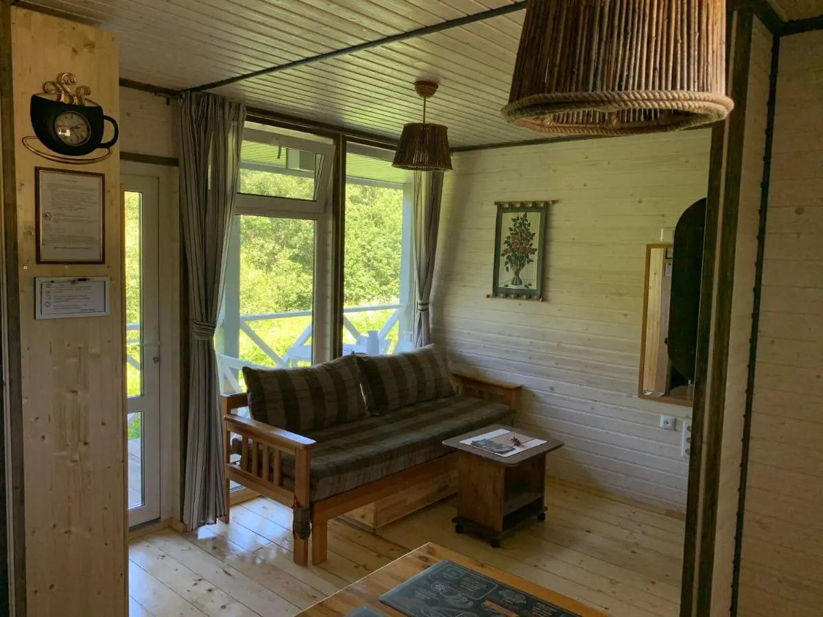 Пушкинские горы: Коттедж Дубровский