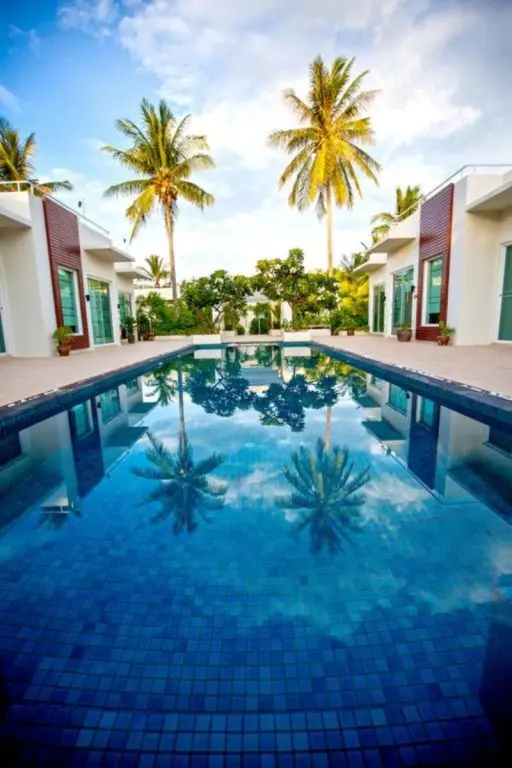 Сам-Рои-Йот: The Beach Village Resort