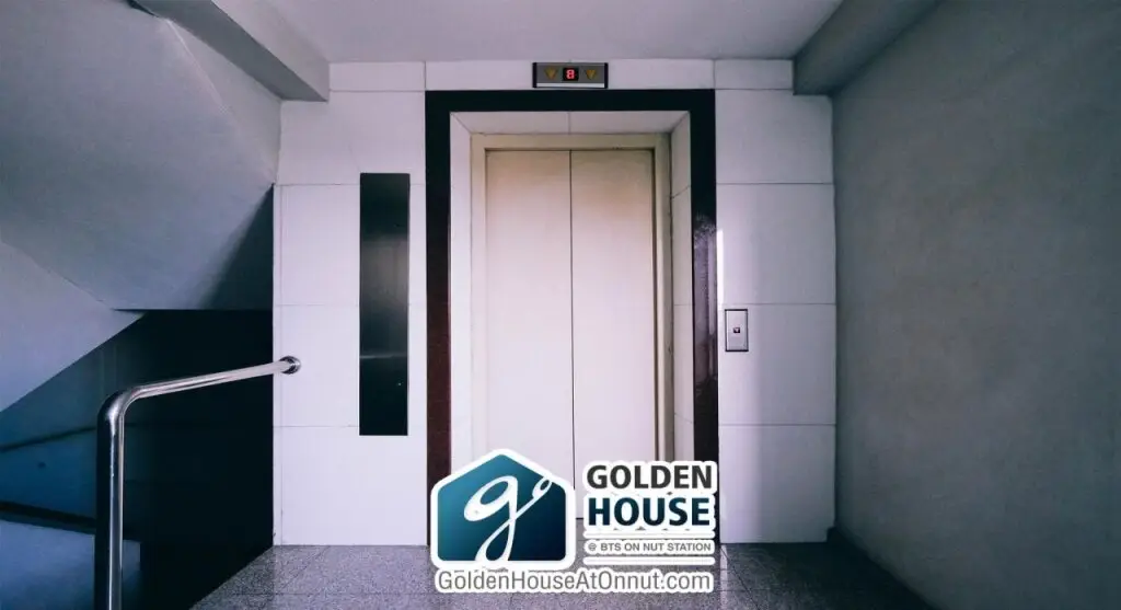 Бангкок: Golden House @ Onnut Station