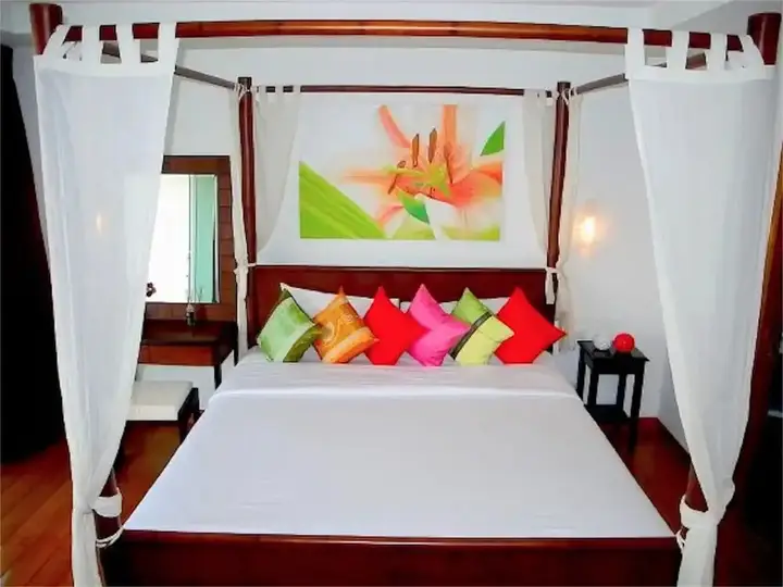 Муанг: Sunrise 3 bedrooms Modern Apartment In Nai Harn