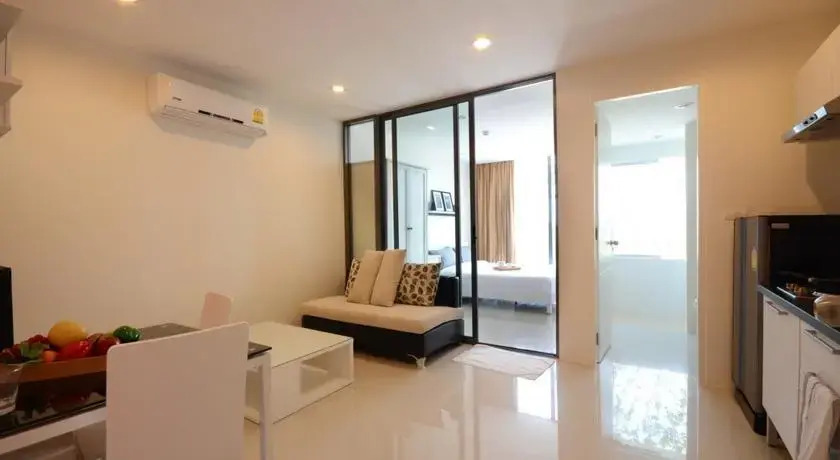 Муанг: The Square Residence