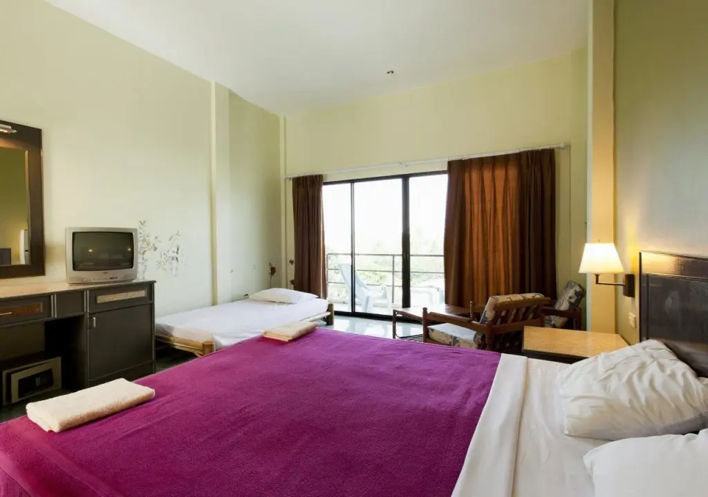 Кату: Baan Nitra Guesthouse