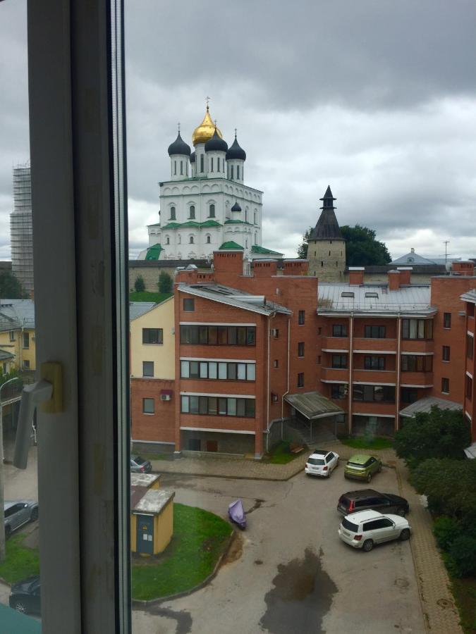 Псков: Апартаменты Видовые на Кремль