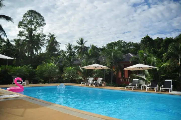 Ланта: Tamarind Twin Resort