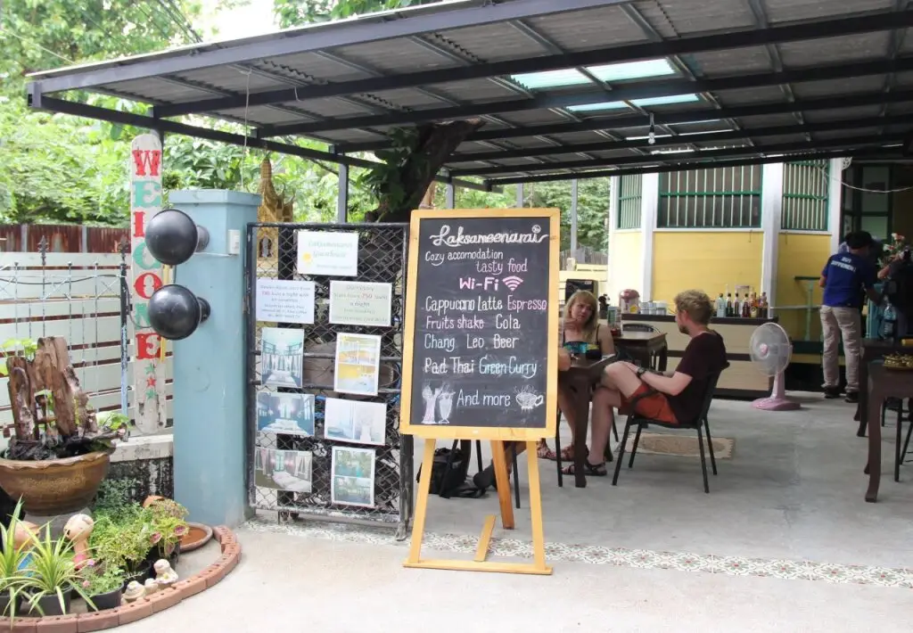 Бангкок: Laksameenarai Guesthouse - Hostel