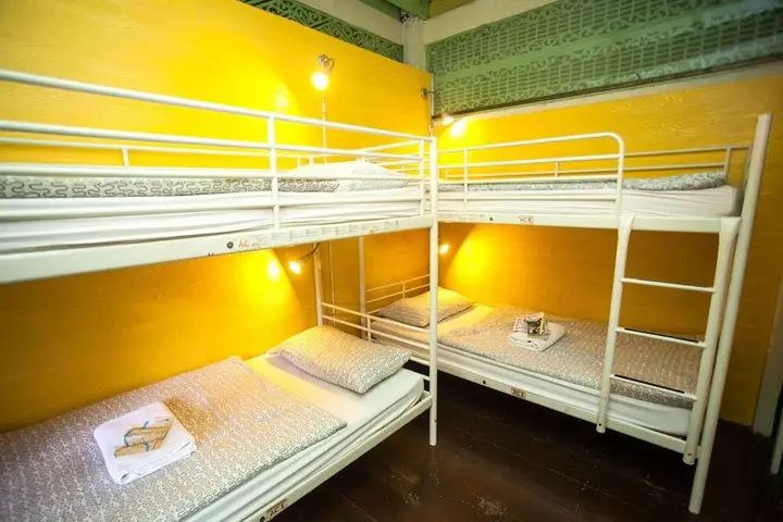 Бангкок: Laksameenarai Guesthouse - Hostel