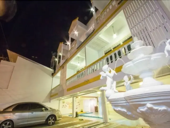 Транг: Rabaeng Trang Hotel