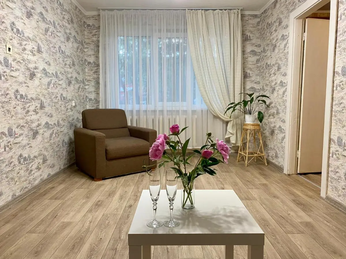 Псков: Апартаменты в центре Be my guest/Будь моим гостем