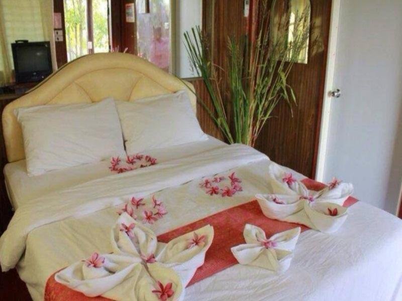 Лопбури: Angsubleak Speedway Club Resort