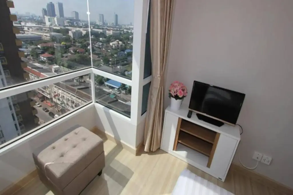 Паккрет: A Bed at Muangthong Thani