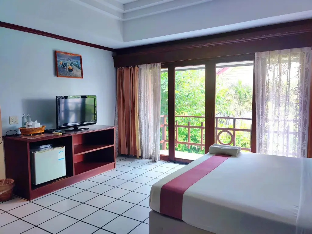 Prasat: Thong Paeka Hotel