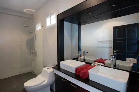 Modern Elegance 3BR Pool Villa Marine — фото 1