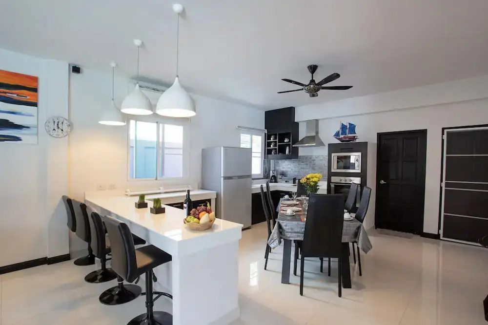 Муанг: Modern Elegance 3BR Pool Villa Marine