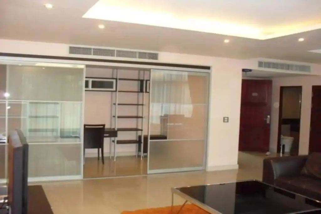 Бангкок: Seven Place Executive Residence