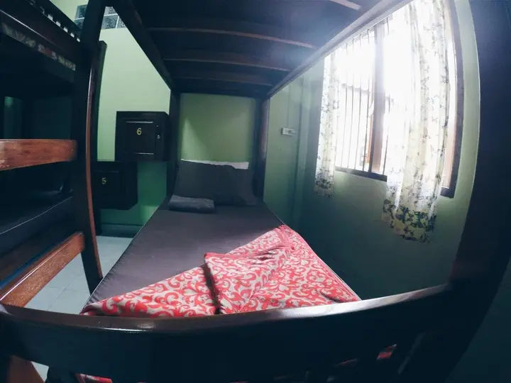 Сураттхани: the banana cabins