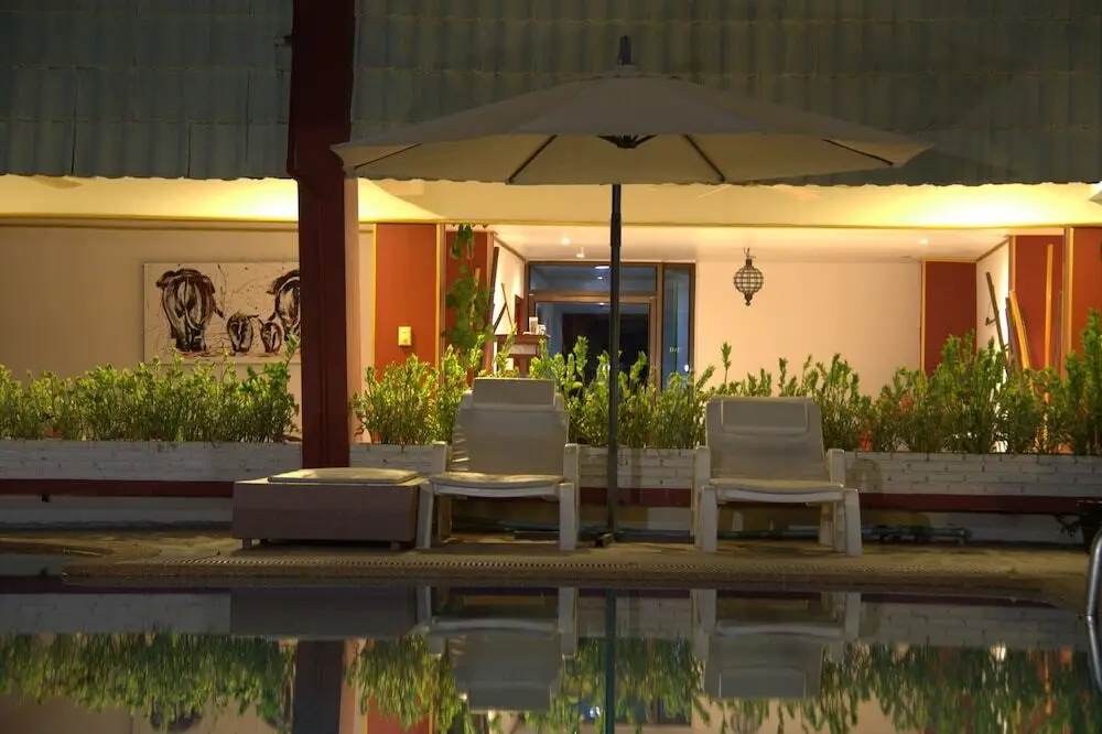 Тхаланг: Malee Hotel
