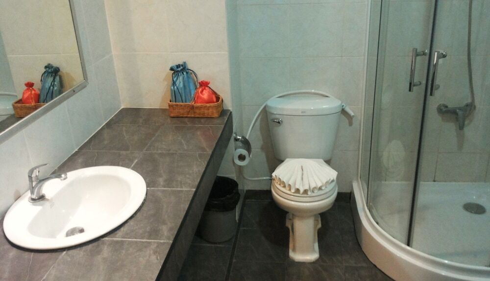 Тхаланг: Malee Hotel