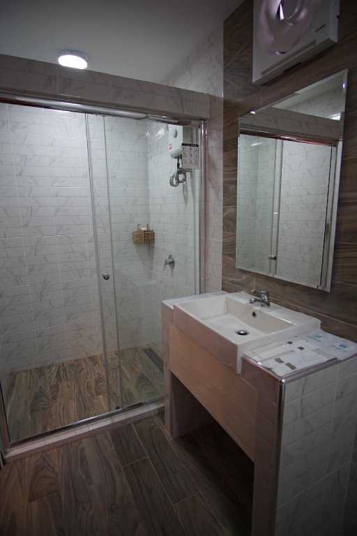 Самутпракан: Kim Apartment