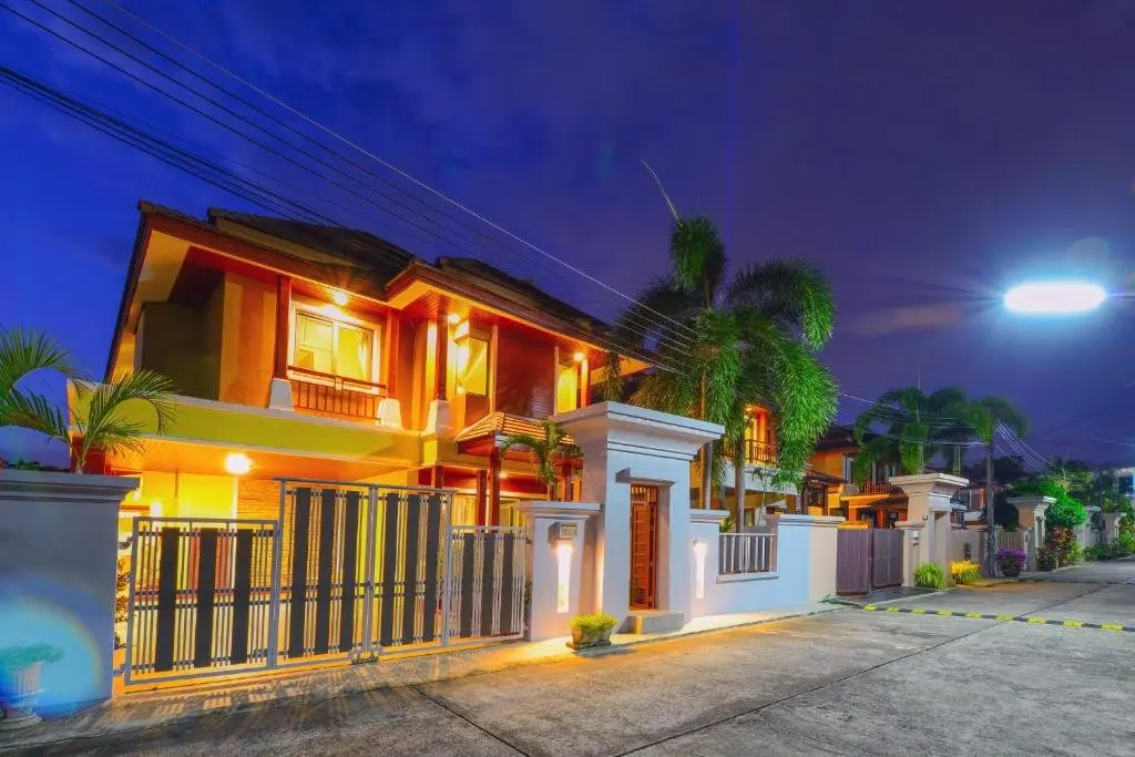 Кату: 74 Patong villa walk to Bangla Rd in 10min 3 room cozy modern style