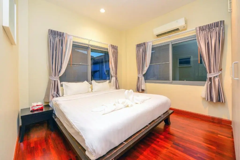 Кату: 74 Patong villa walk to Bangla Rd in 10min 3 room cozy modern style