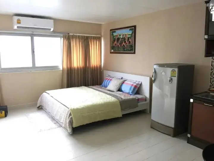 Паккрет: Muangthongthani Rental/Khun Dan