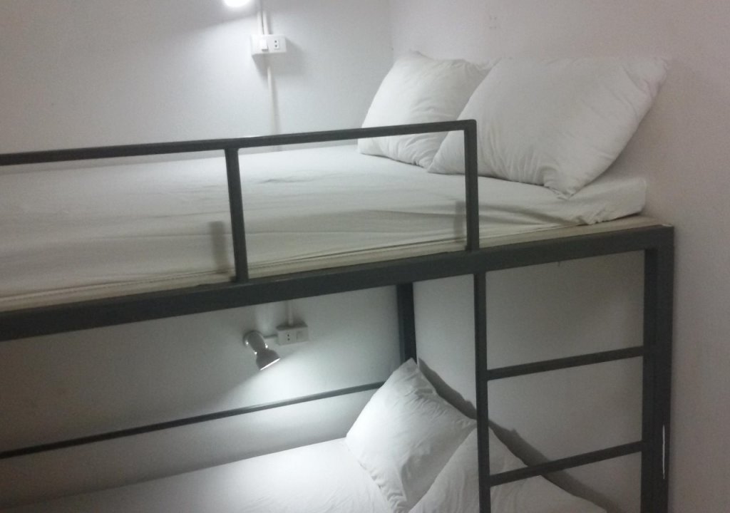 Мэй-Хаад-Бэй: Hostel 69 Koh Tao