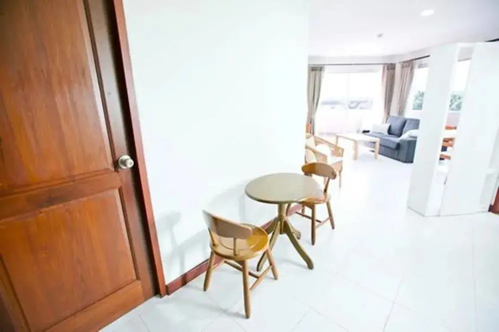 Бангкок: Baan Salin Suites