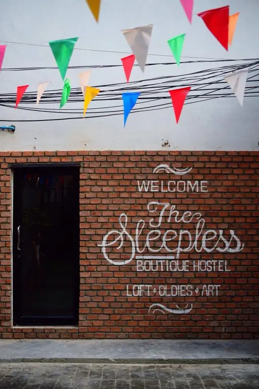 Бангкок: The Sleepless Boutique Hostel
