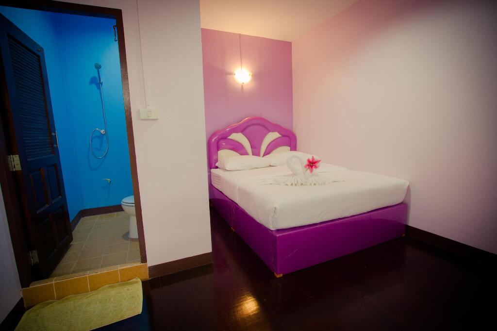 Канчанабури: The Best Riverside Guesthouse Kanchanaburi