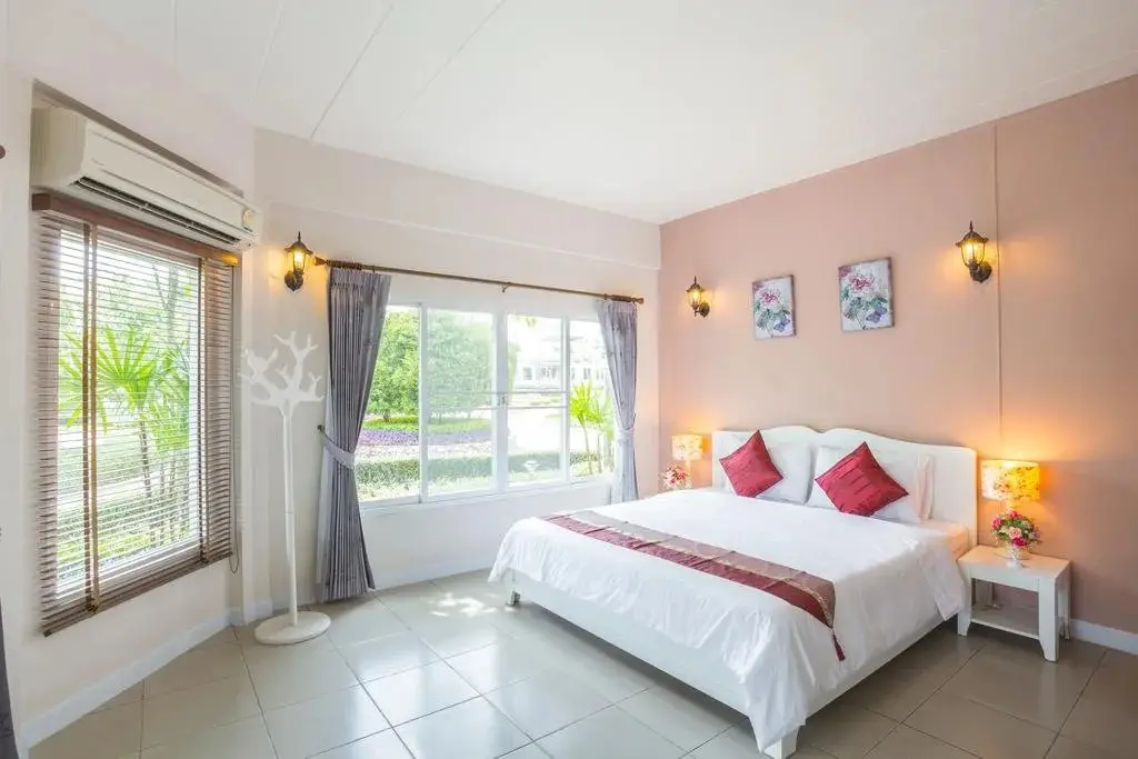 Кханонгпхра: Villa Reina Resort