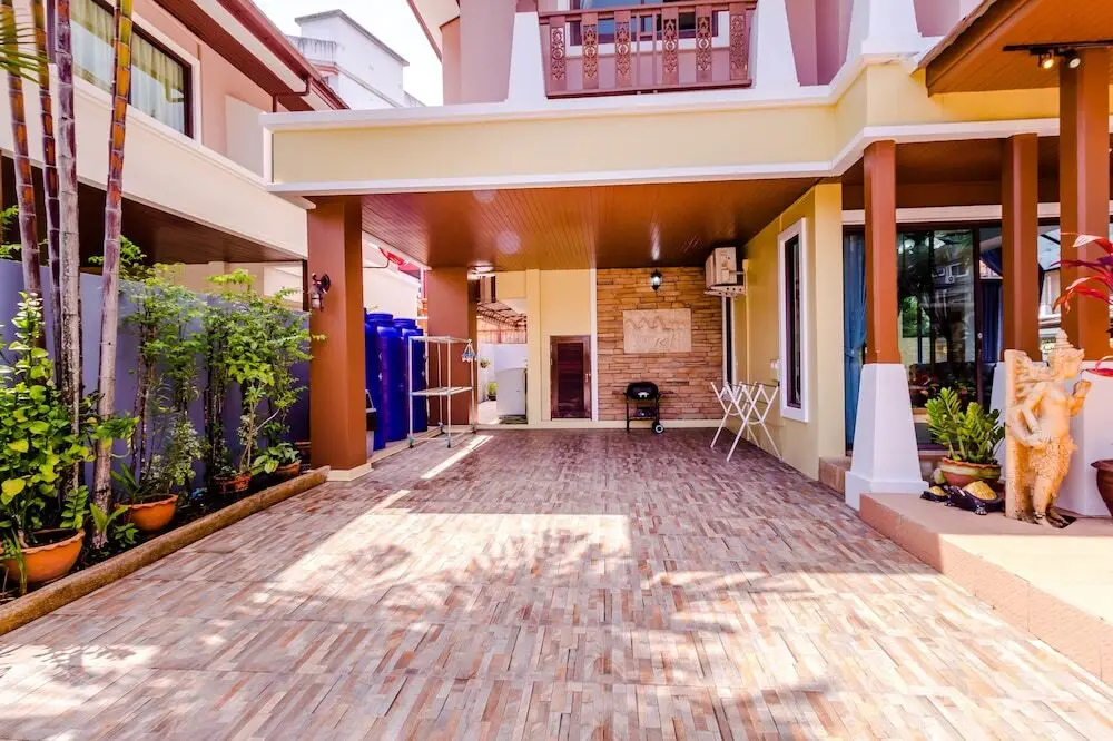 Кату: 3 Bedrooms Pool Villa Walk to Patong