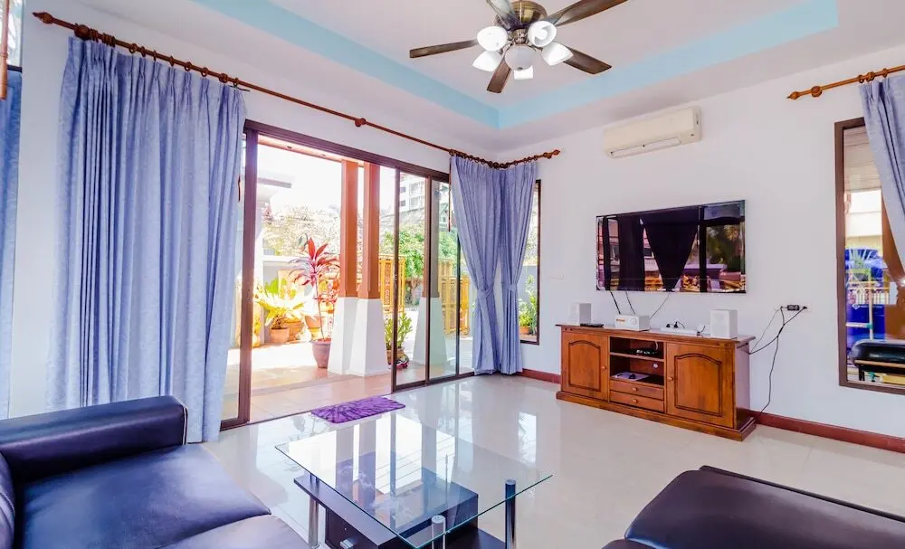 Кату: 3 Bedrooms Pool Villa Walk to Patong