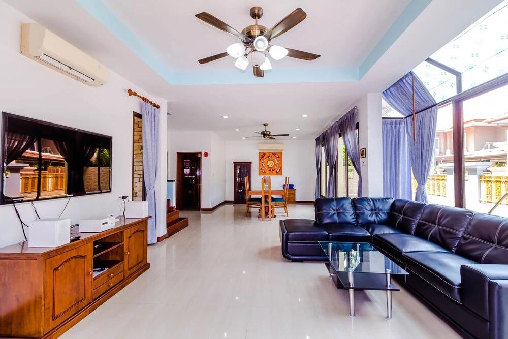 Кату: 3 Bedrooms Pool Villa Walk to Patong