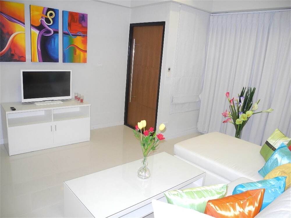 Муанг: Kata Plaza 1 bedroom Centrical Apartment