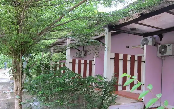 Краби: Anavin House