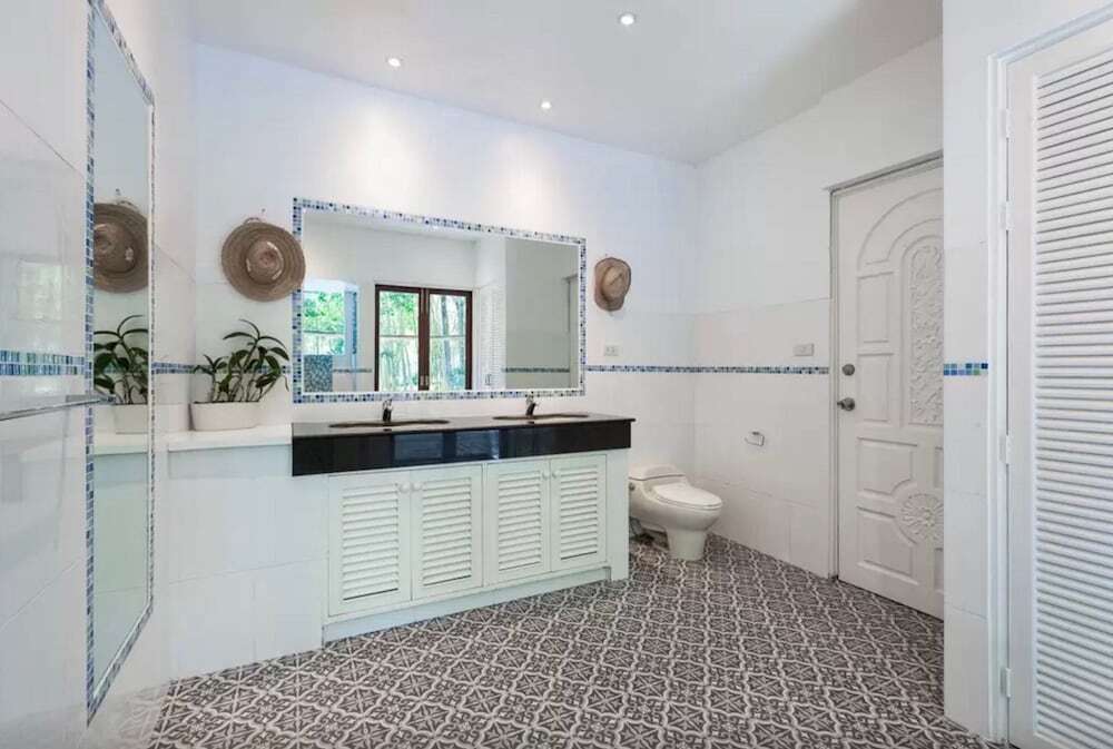Тхаланг: Paklok Villa 180 m2