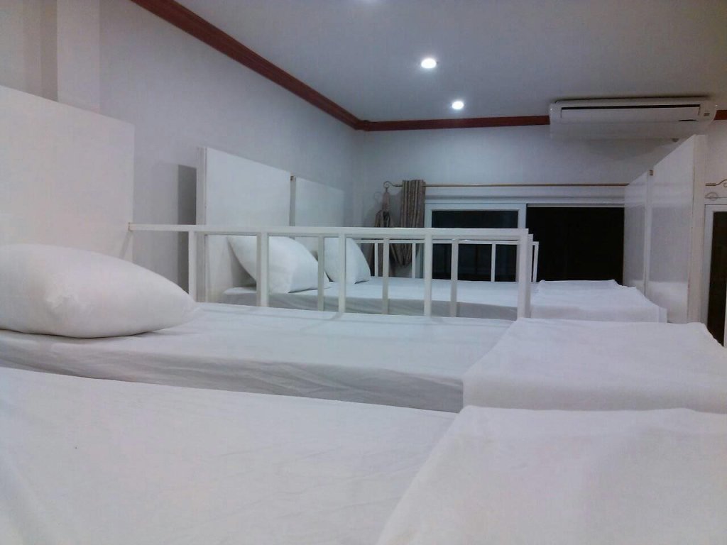 Остров Тау: The Best Hostel