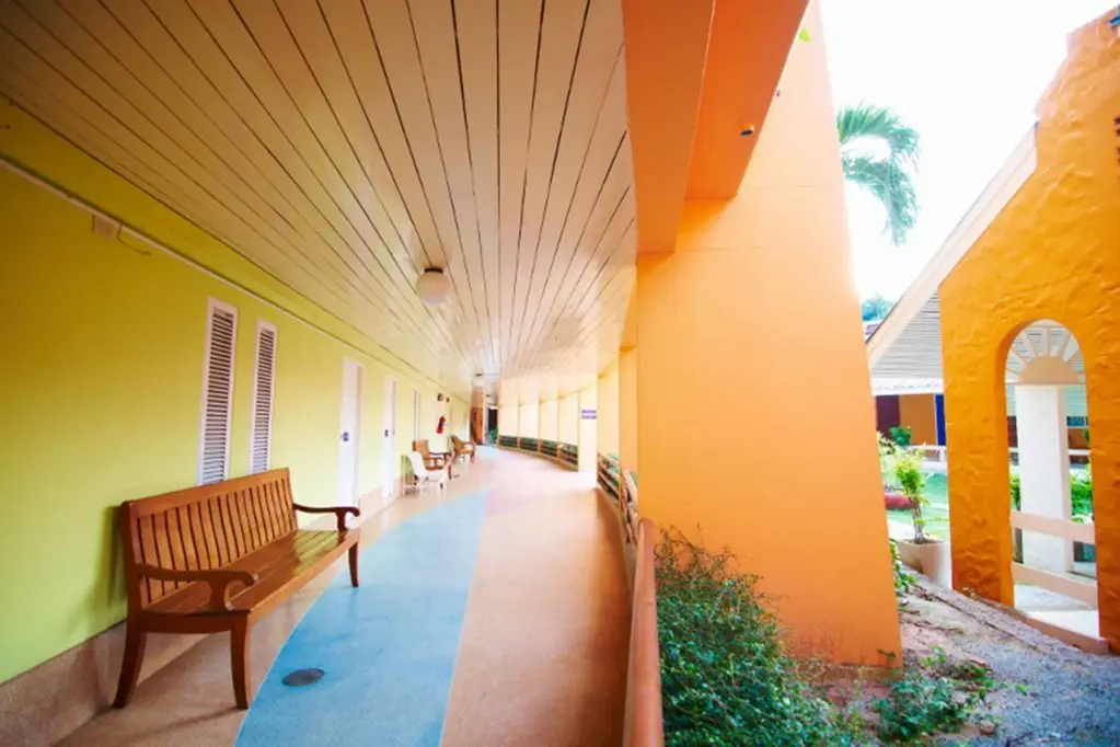 Паттайя: Peace Resort Pattaya