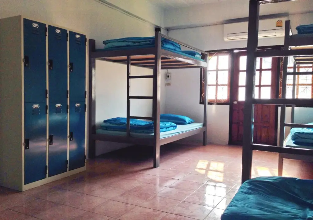 Пхитсанулок: ISC Coffee and Bed Hostel