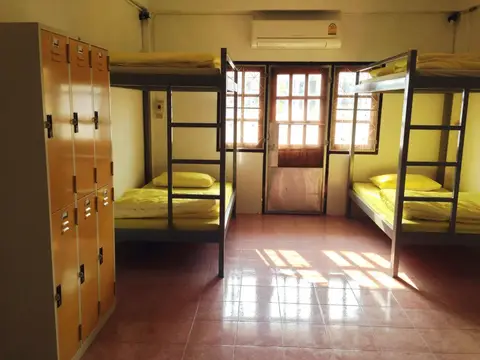 ISC Coffee and Bed Hostel — фото 1