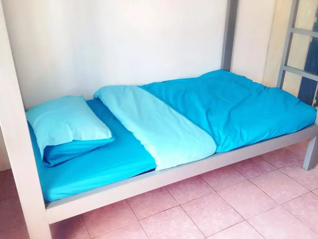 Пхитсанулок: ISC Coffee and Bed Hostel