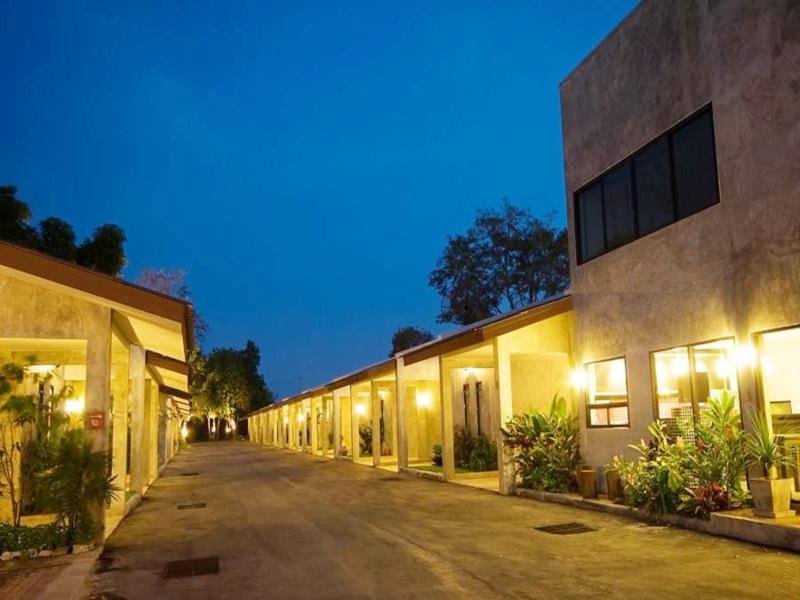 Паттайя: Red Horse Resort