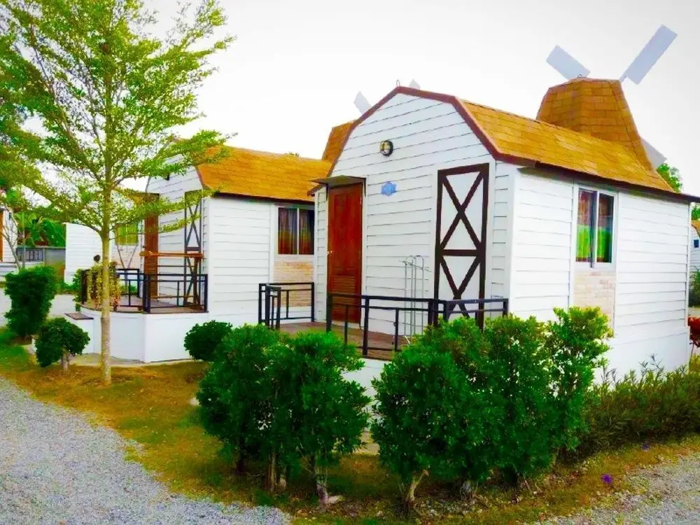 Сирача: De Coco House
