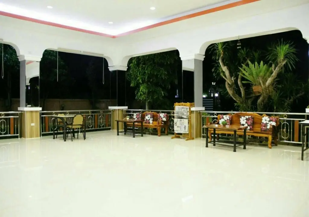 Сакэу: Sakaeogarden Hotel