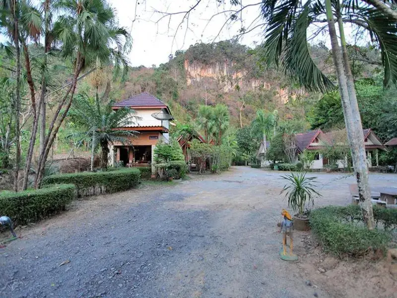 Ла-Нгу: La-ngu Phupha Resort