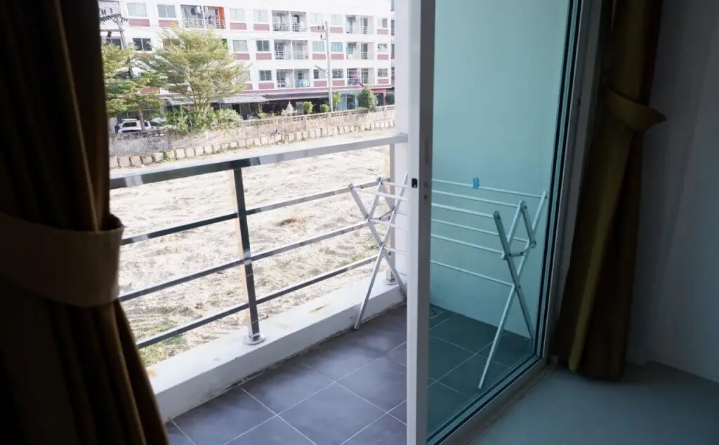 Кату: J and N Mansion 1