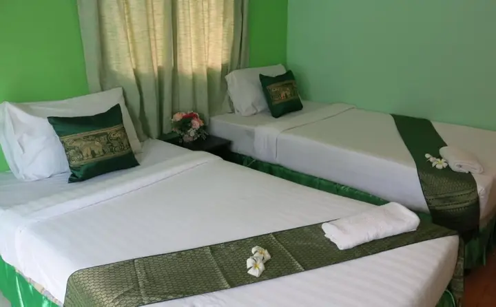 Тха Кра Дан: Green River Hill Resort