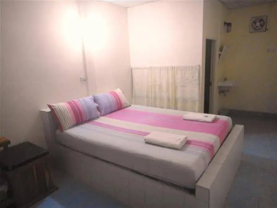 Чумпхон: Dawrerng Hotel